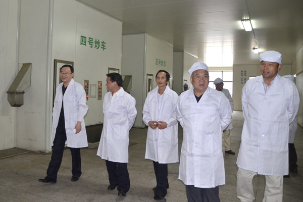 省人大常委會(huì )副主任程渭山考察集團公司安吉生產(chǎn)基地