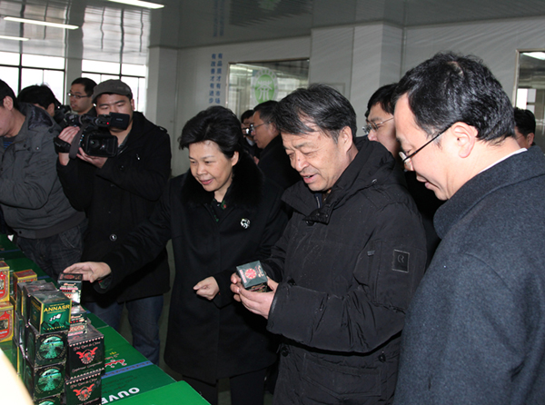 全國供銷(xiāo)合作總社黨組書(shū)記、理事會(huì )主任楊傳堂視察集團在安吉投資企業(yè)