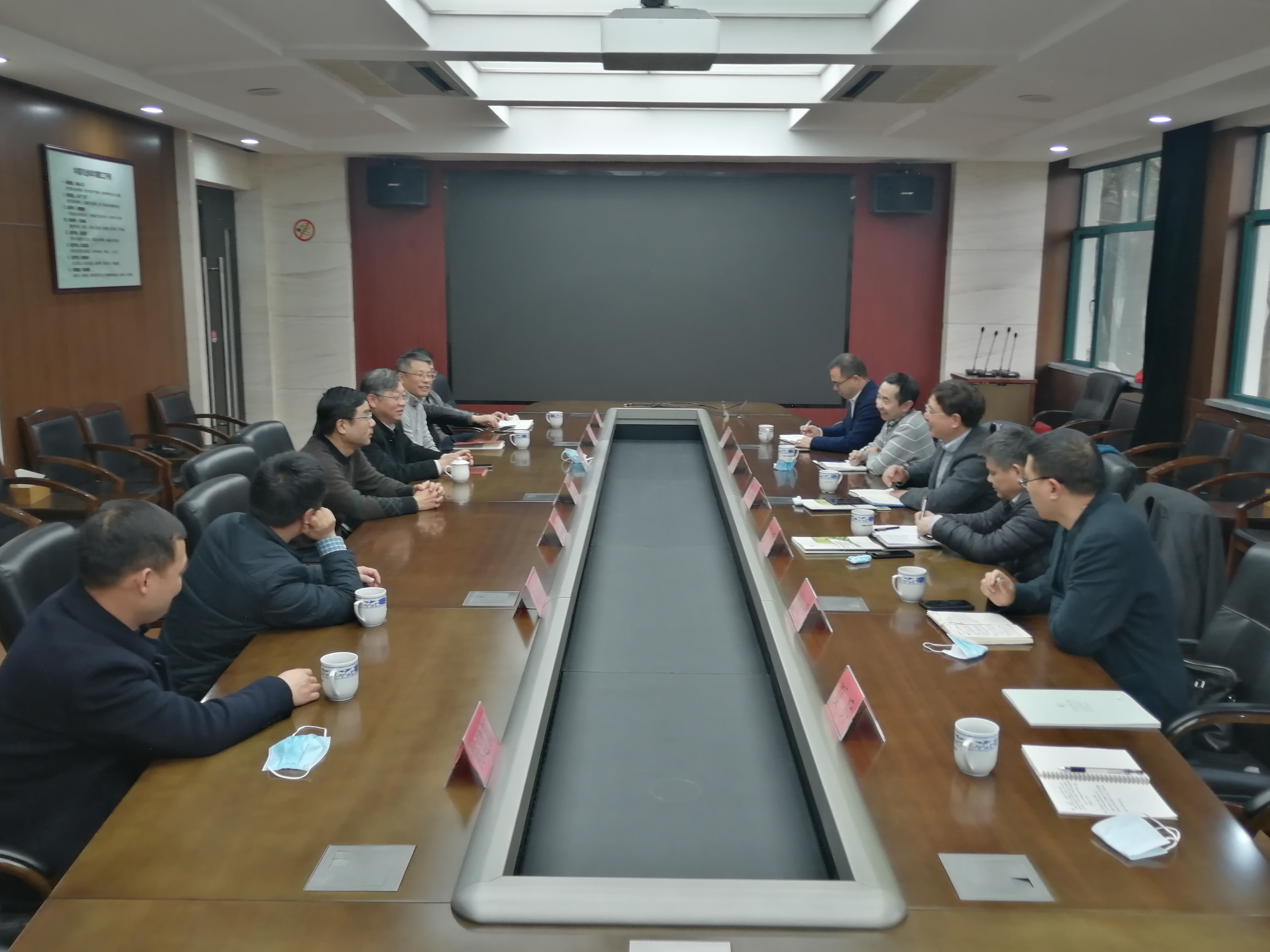 產(chǎn)研聯(lián)合聚優(yōu)勢，科技創(chuàng  )新促發(fā)展——浙茶集團與中茶所進(jìn)行合作交流